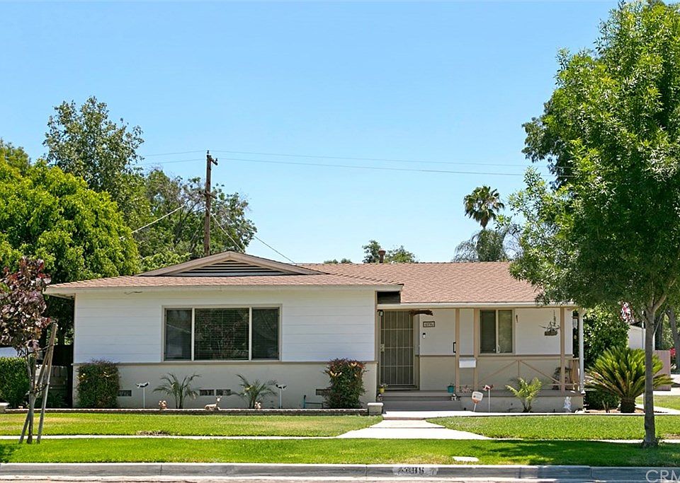 1st image of 4896 Beatty Dr