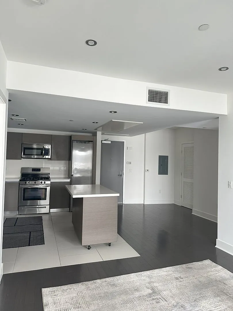 2 Bedroom 2 Bathroom Condo for rent — Photo 2