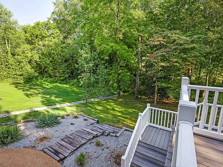 102 Daksi Way — Photo 35