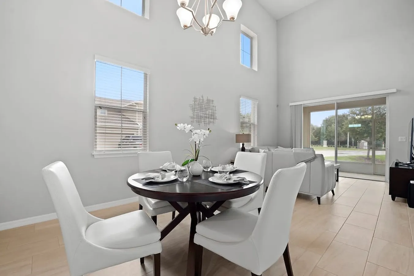 3 bed, $3,800 — Photo 4