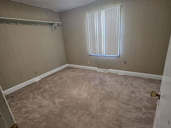 3rd image of 166 Montclair Dr
