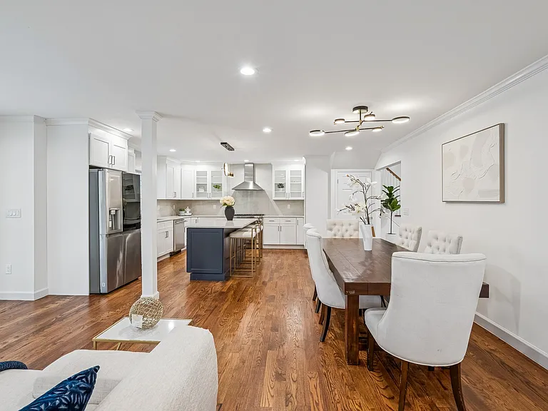 161 Myrtle Ave — Photo 7