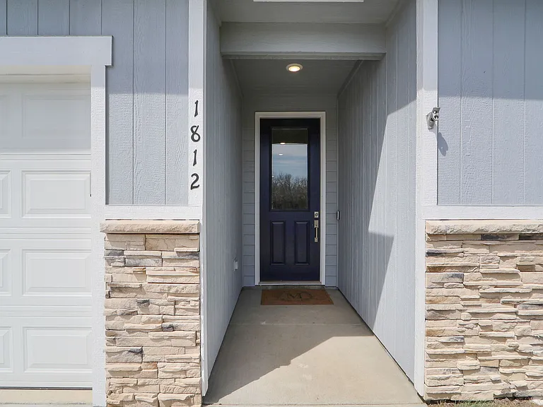 1812 Sutter Woods Rd — Photo 21