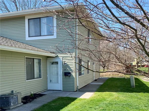 31 De Paul Dr, East Rochester, NY 14445