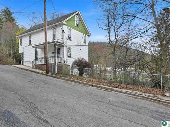 132 S Allen St, Nesquehoning, PA 18240