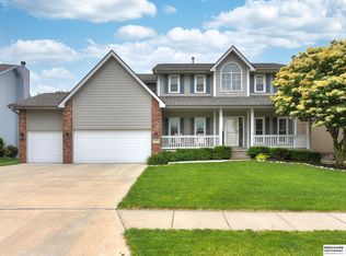 15405 Schuyler Dr, Omaha, NE 68154