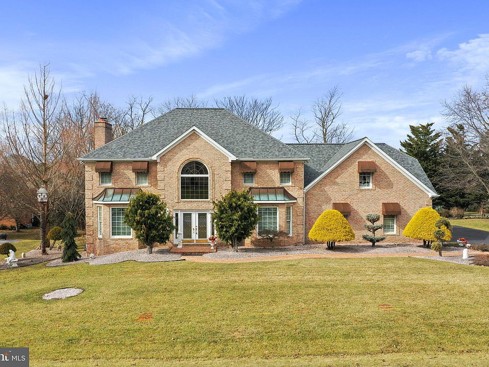 11329 Eastwood Dr, Hagerstown, MD 21742 | Zillow