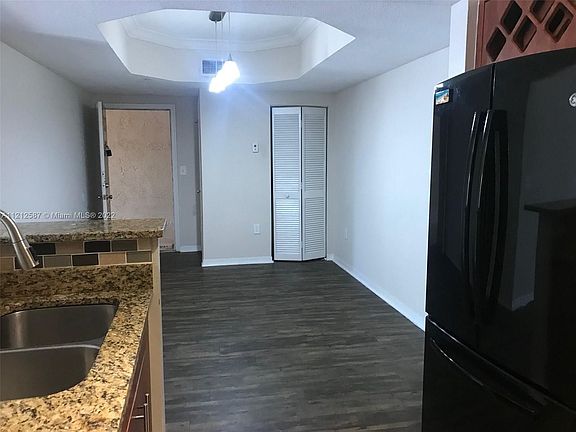 3rd image of 215 SW 117th Ter #14303