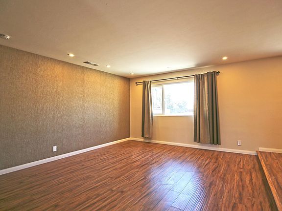 5th image of 5340 Carnelian St