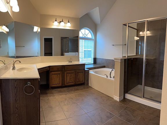5th image of 2529 Appaloosa Ln