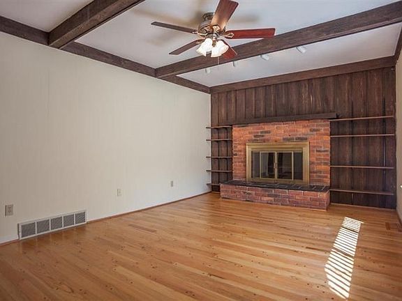 3rd image of 1501 Pine Valley Blvd
