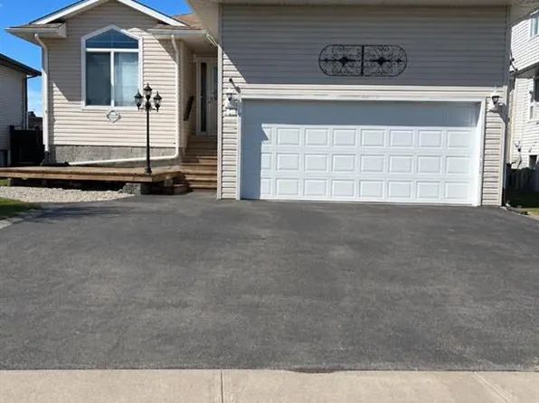10244 97th St, Sexsmith, AB T0H 3C0