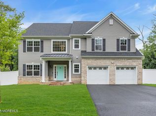 10 Willow Ave, Aberdeen, NJ 07747