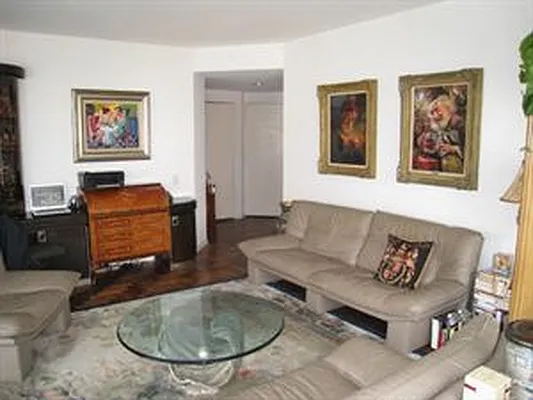 Sold by Douglas Elliman | media 10