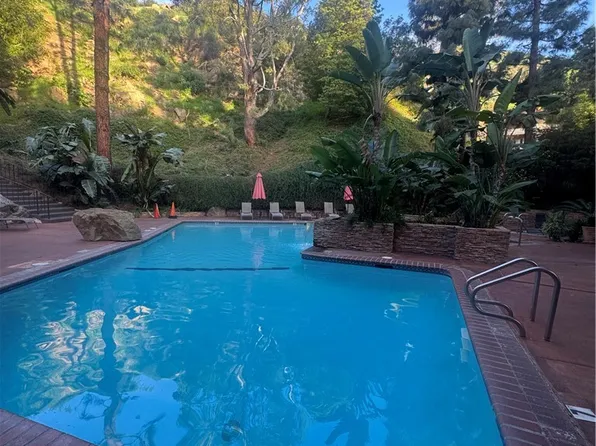 2700 Cahuenga Blvd E APT 4223, Los Angeles, CA 90068