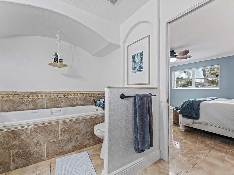 4481 SW 37th Ave — Photo 23