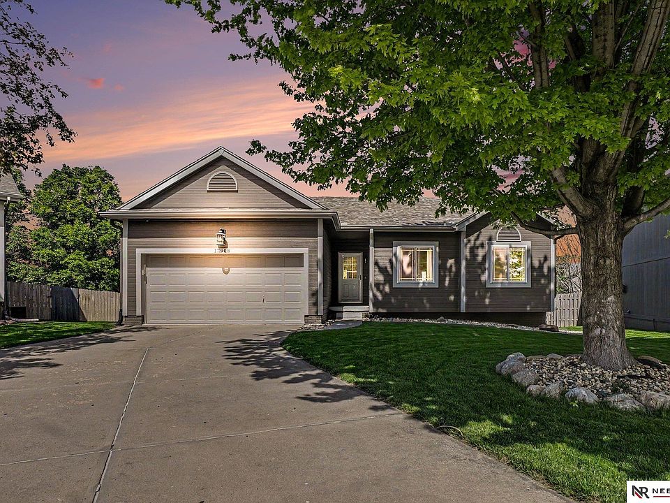 1st image of 17908 Karen Cir