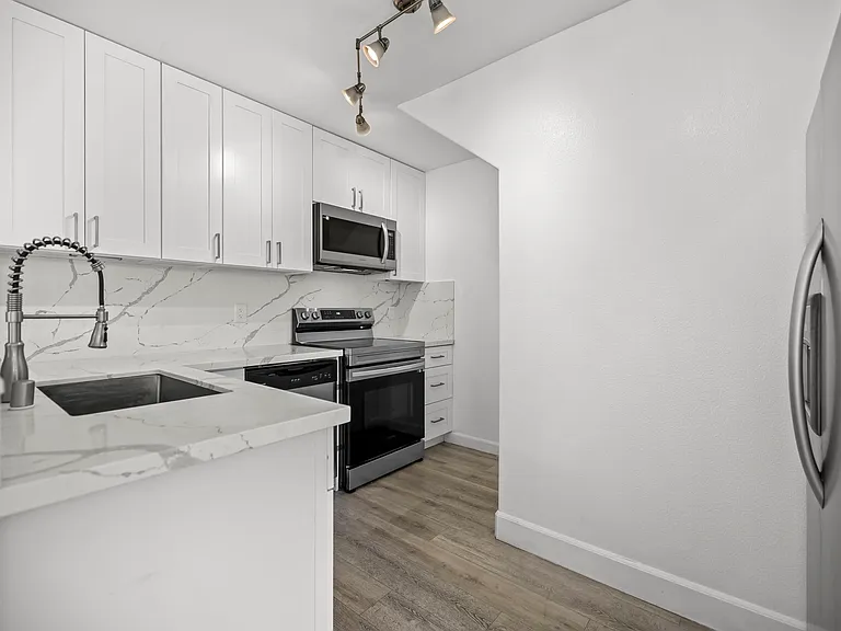 91-1031 Kaimalie St #14R1 — Photo 1