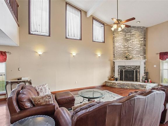 5th image of 11280 Winrock Dr