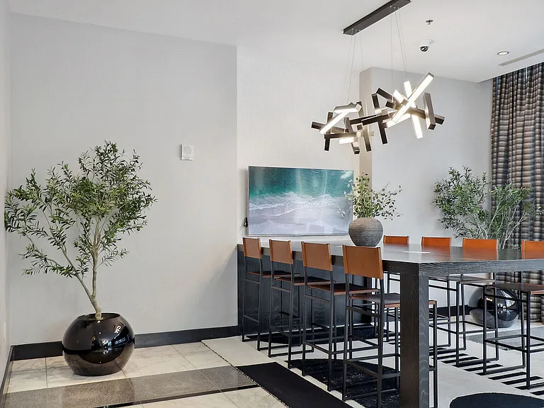 Lobby that blends style and comfort