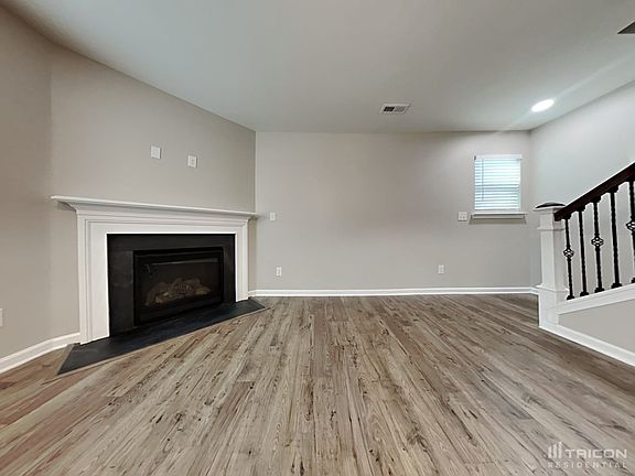 4th image of 8510 Mansell Ct