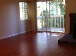 565 Lori Dr APT 9, Benicia, CA 94510