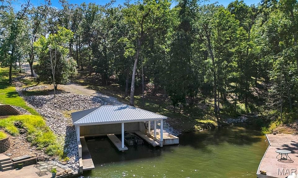 1st image of 7003 Lake Point Dr