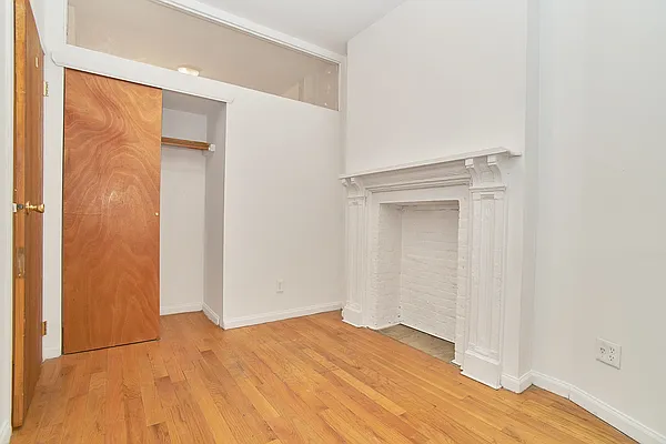 Rented by REAL New York | media 8