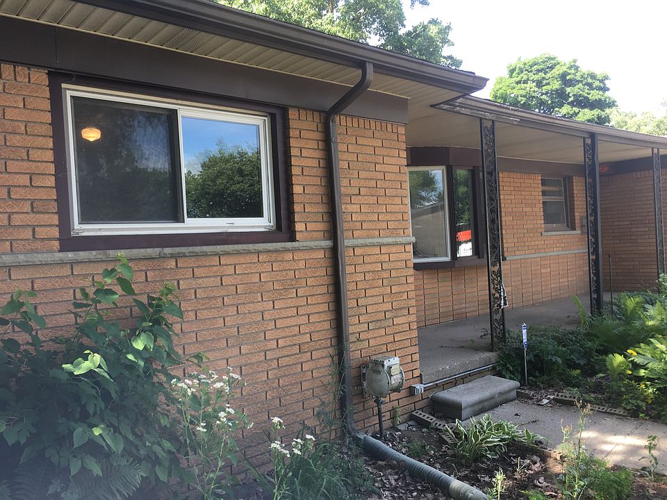 1st image of 10241 Dartmouth Ave