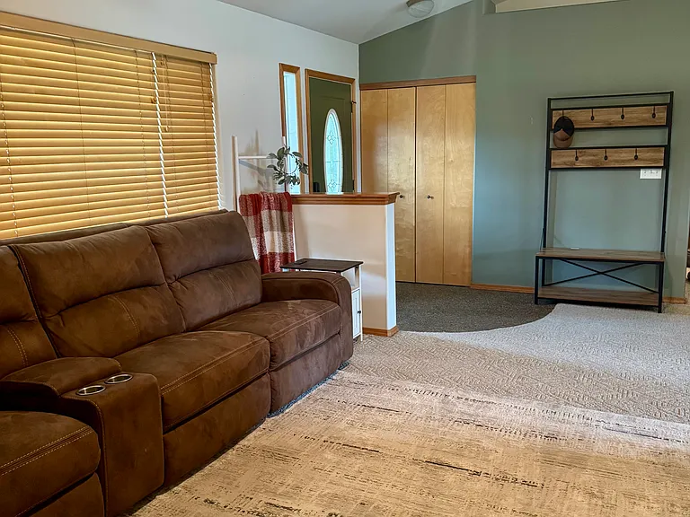 1181 E Elderberry Cir — Photo 5
