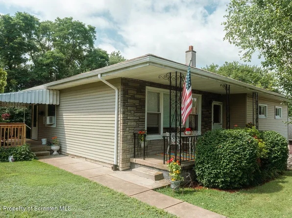 118 Howard St, Old Forge, PA 18518