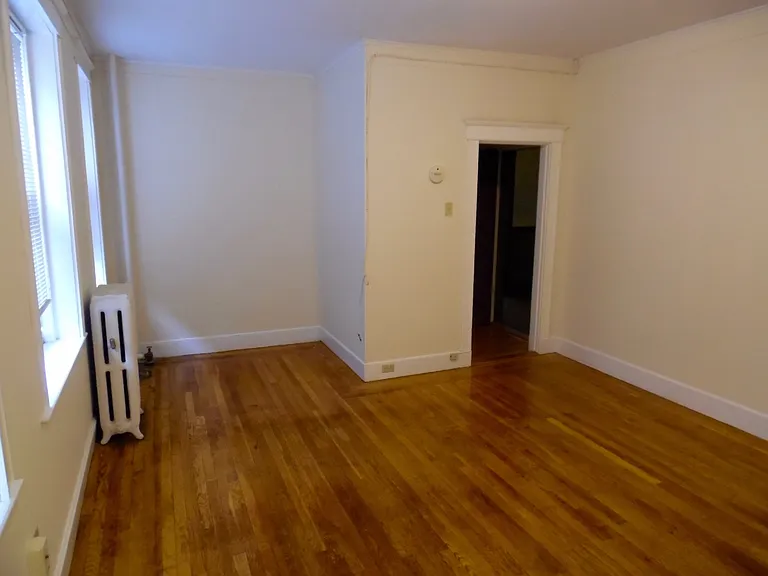 94 Queensberry St. — Photo 10