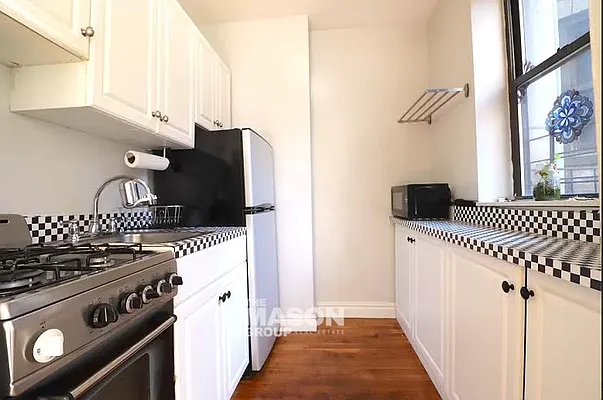 Rented by Mason Group LLC | media 12