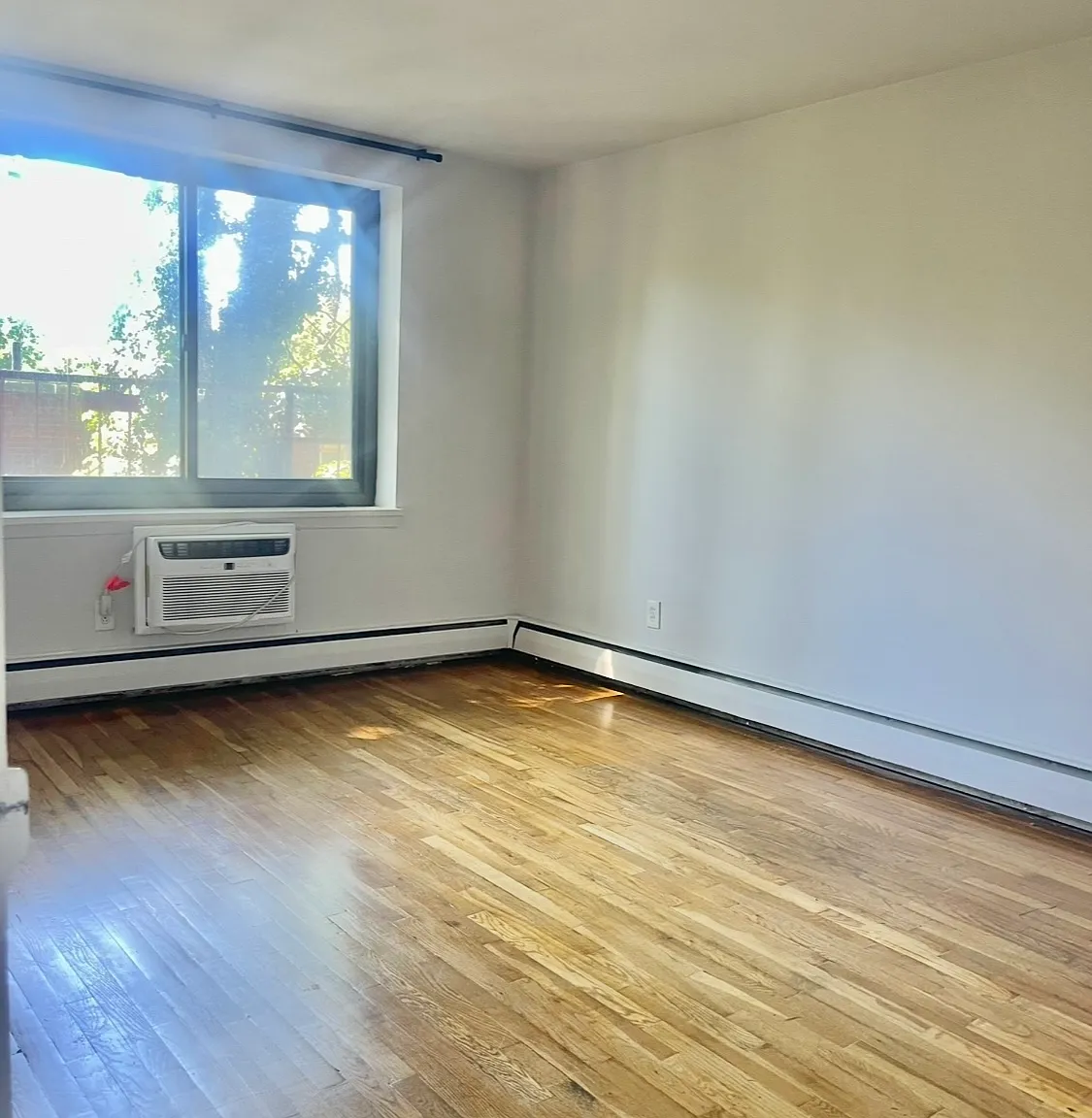 410 Irvington Avenue — Photo 3