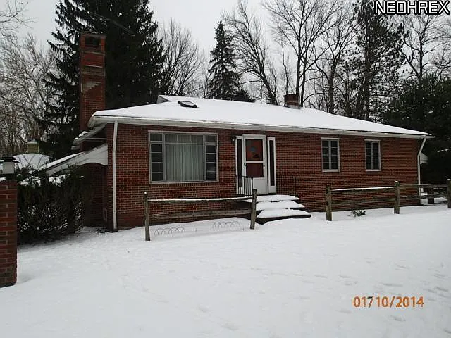18999 Fowles Rd photo 1
