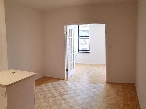 2nd image of 25 Jones St APT 3A