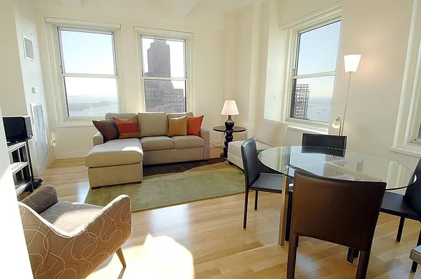 Rented by City Connections Realty | media 16