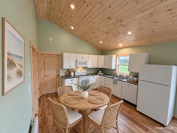 2nd image of 51 John Murphy Rd