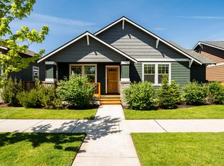 2721 NE Black Oak Pl, Bend, OR 97701