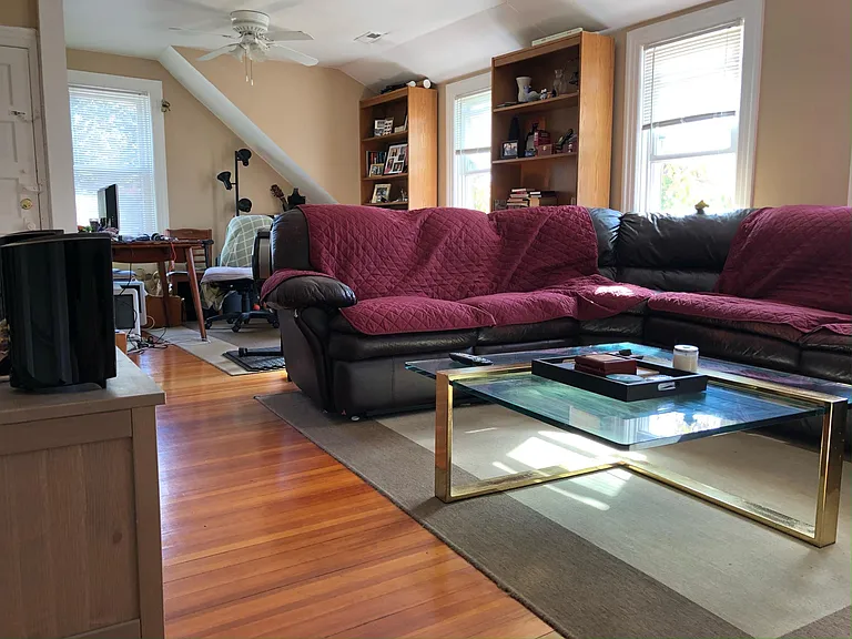 24 Sarah St #3 — Photo 8