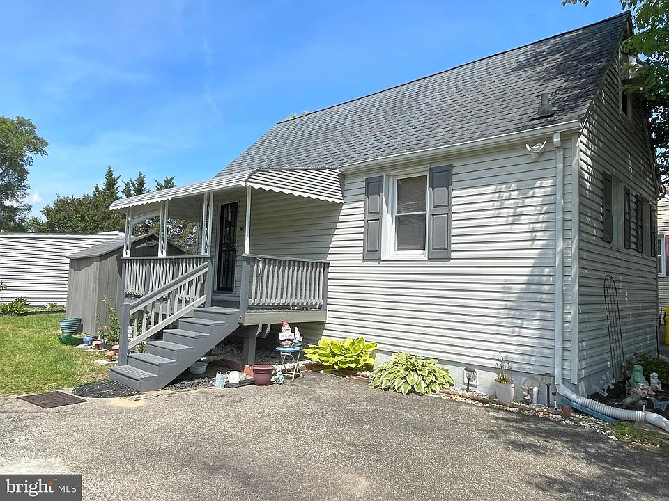 1st image of 1056 7th St