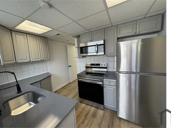 2236 E Allegheny Ave, Philadelphia, PA 19134