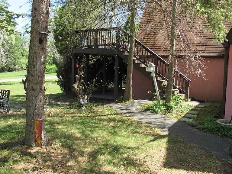 340 Goheen St — Photo 5