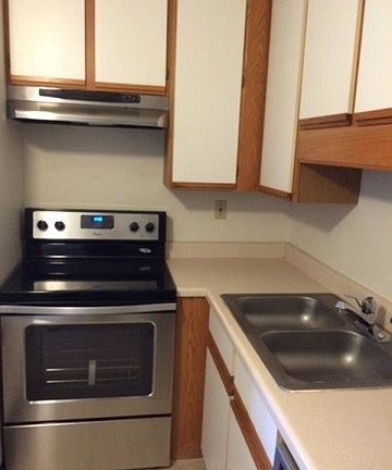5th image of 3130 W Monroe St APT 216