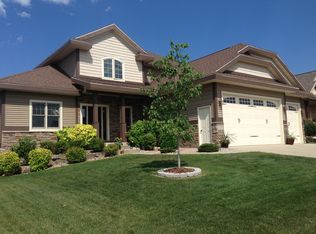 1325 Montondon Ave, Waunakee, WI 53597
