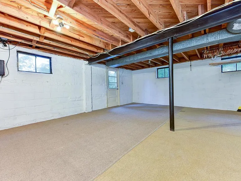 8700 Sudbury Pl — Photo 19