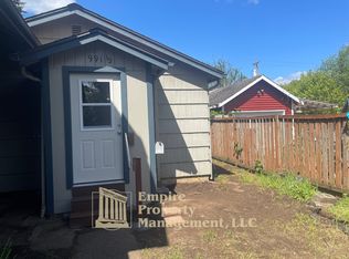 991 1/2 W 11th Ave, Eugene, OR 97402