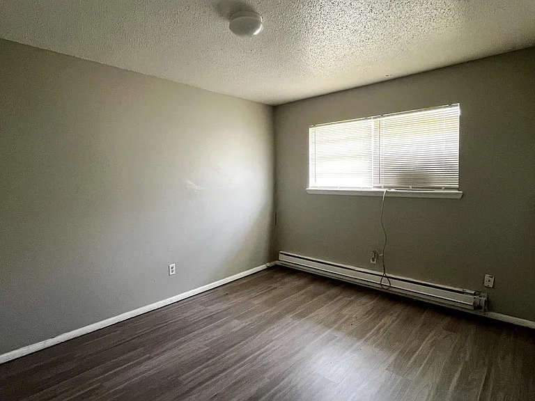 2024 Julie Dr — Photo 5