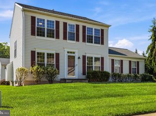 7 Buttonwood Ct, Newark, DE 19702