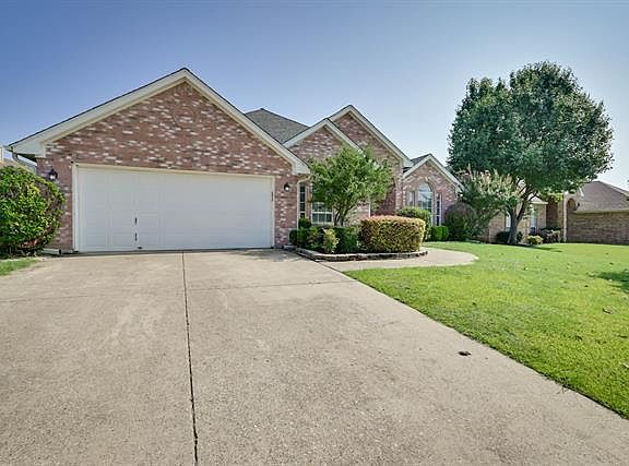 2nd image of 2103 Nugent Dr
